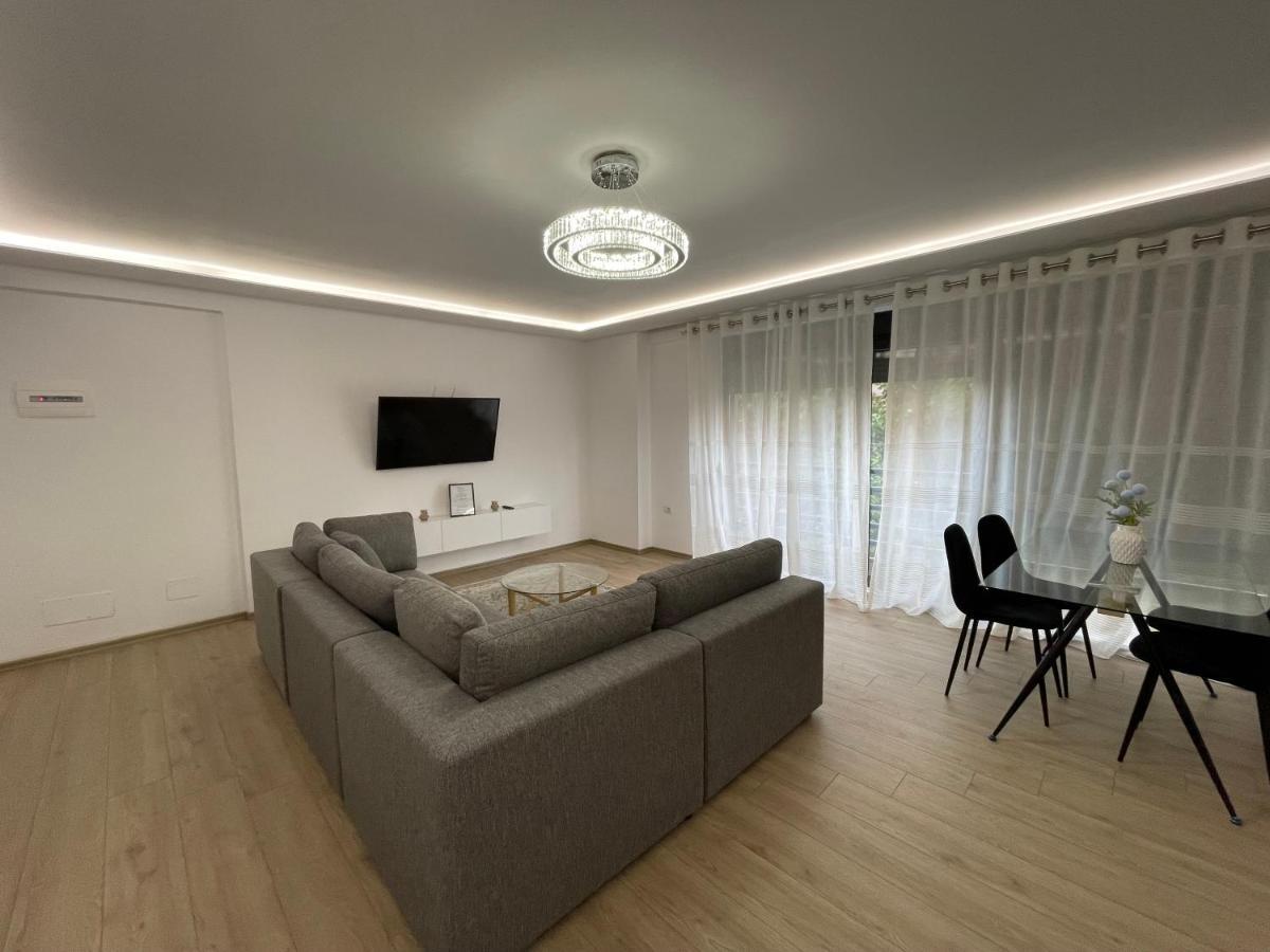 New Bazaar 2022 Apartment Tirana Exterior photo