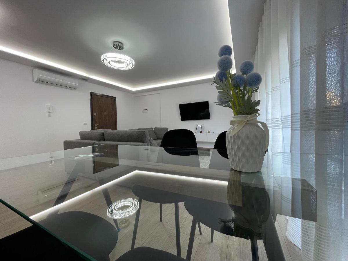 New Bazaar 2022 Apartment Tirana Exterior photo