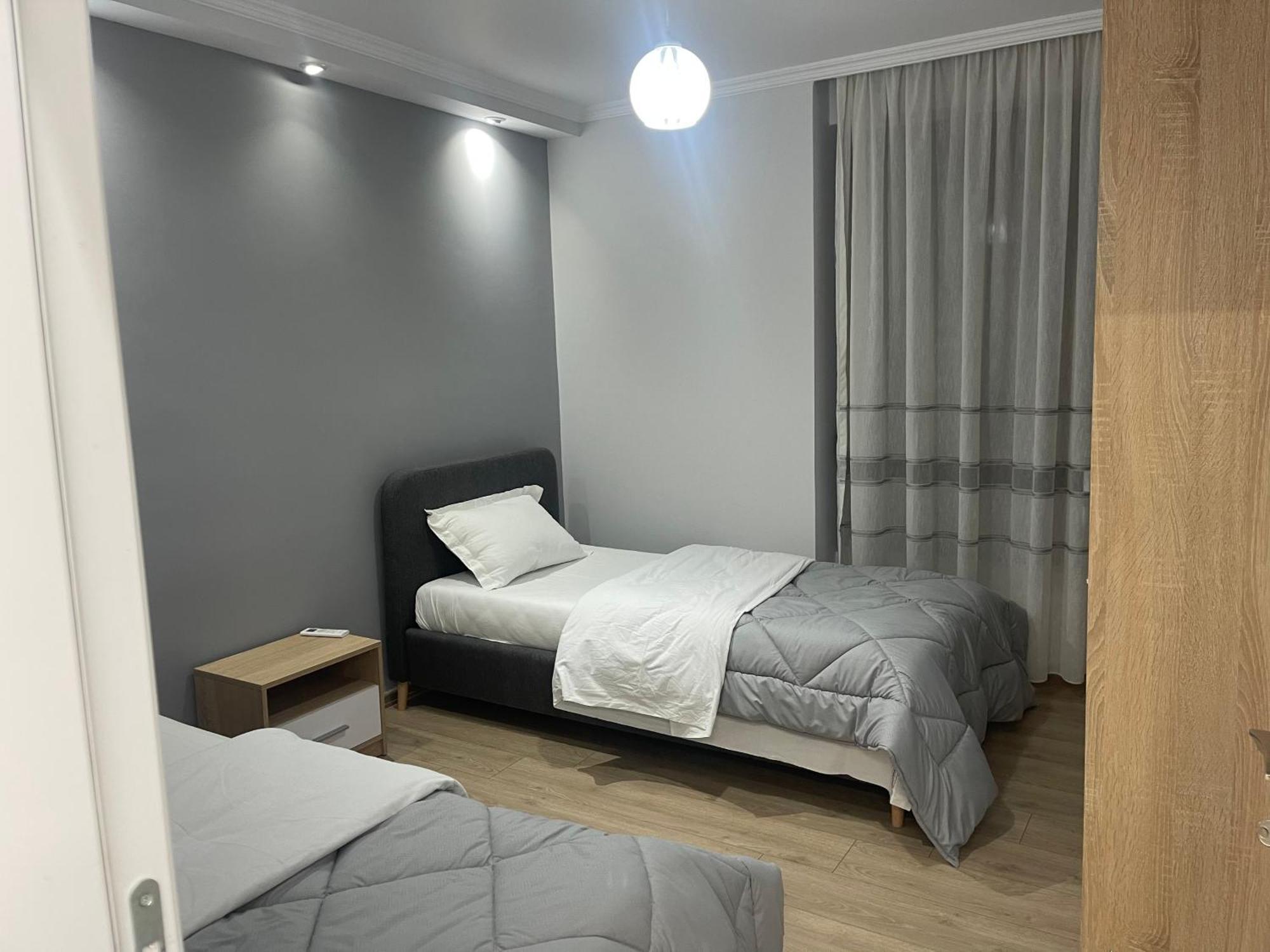 New Bazaar 2022 Apartment Tirana Exterior photo