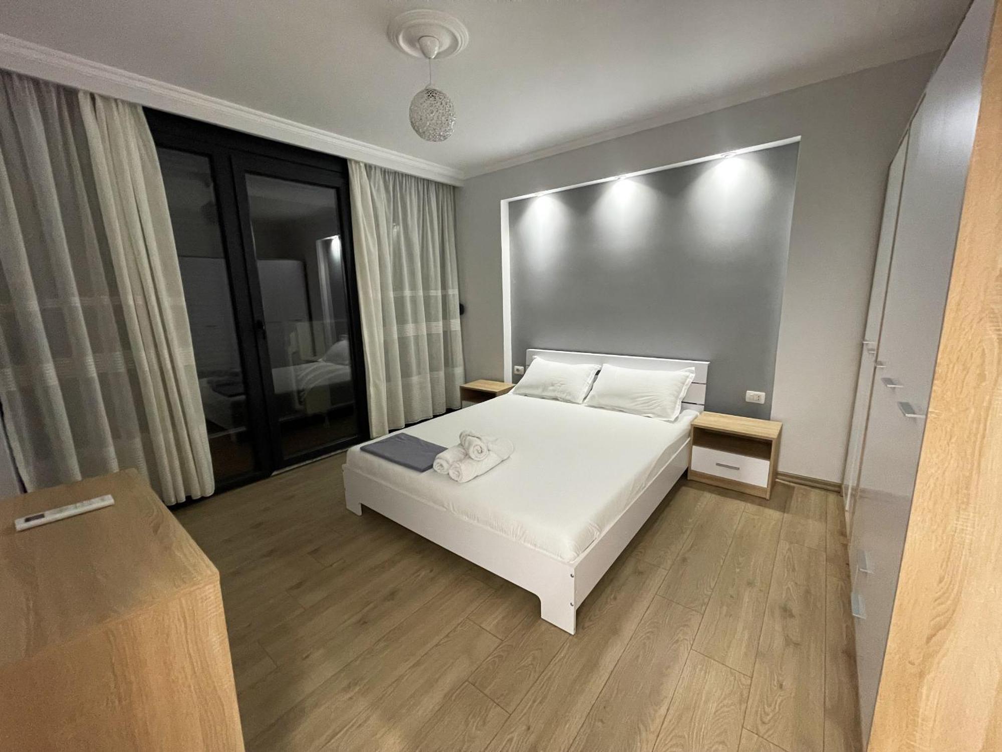 New Bazaar 2022 Apartment Tirana Exterior photo