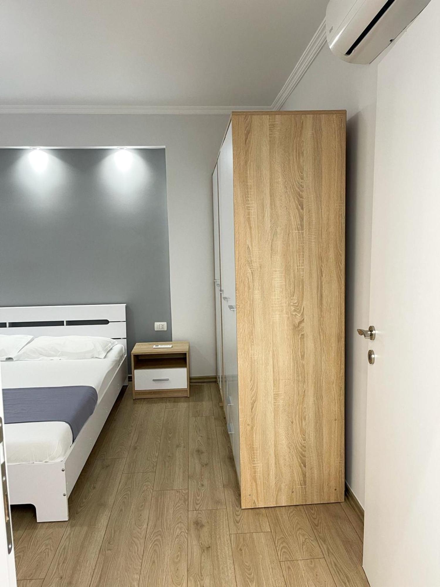 New Bazaar 2022 Apartment Tirana Exterior photo